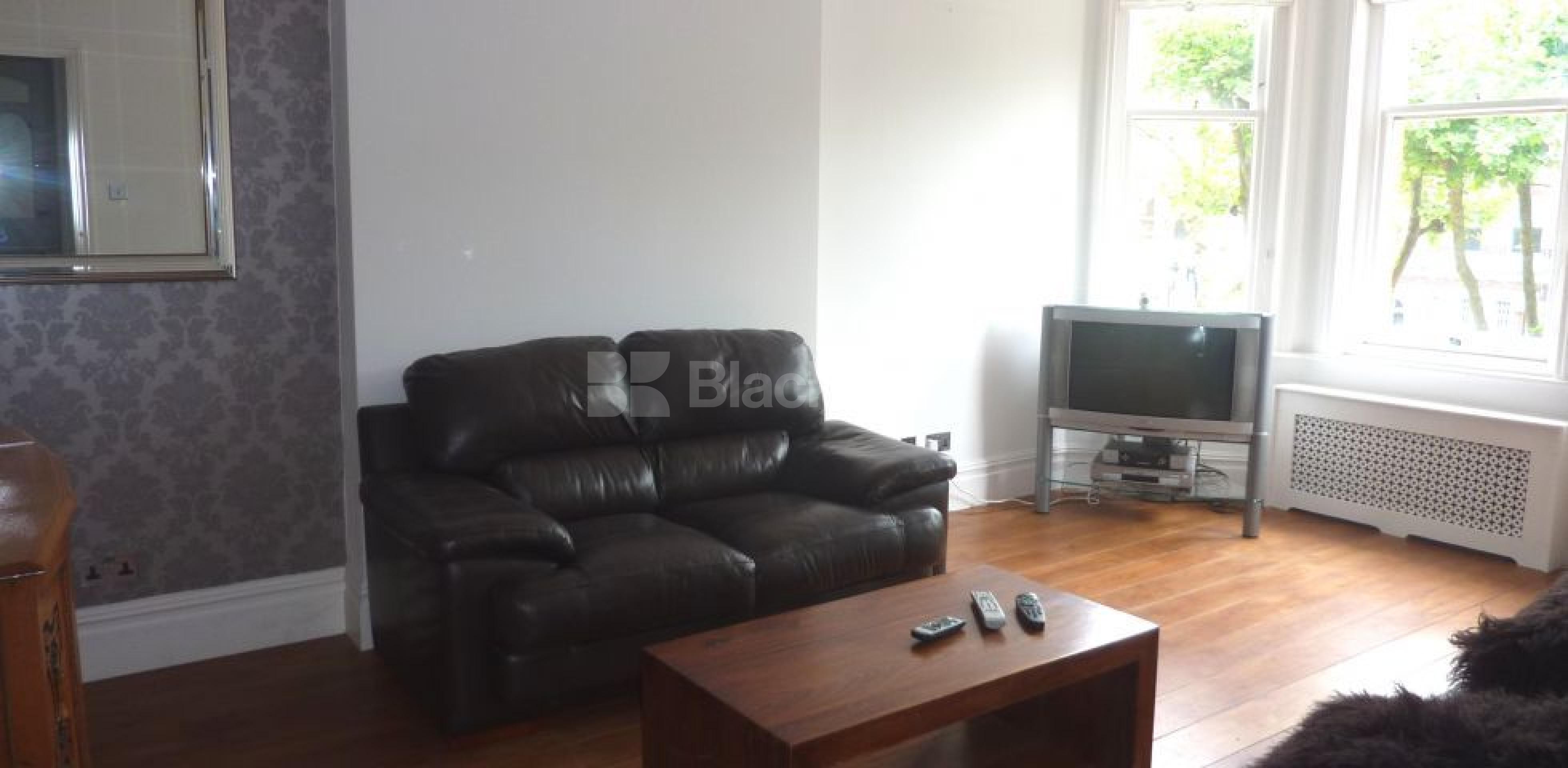 			LUXURY 3 BED 2 BATH!, 3 Bedroom, 1 bath, 1 reception Flat			 Elgin Ave, MAIDA VALE W9